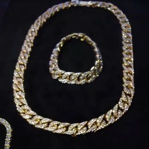 Meet your Posher, Malik